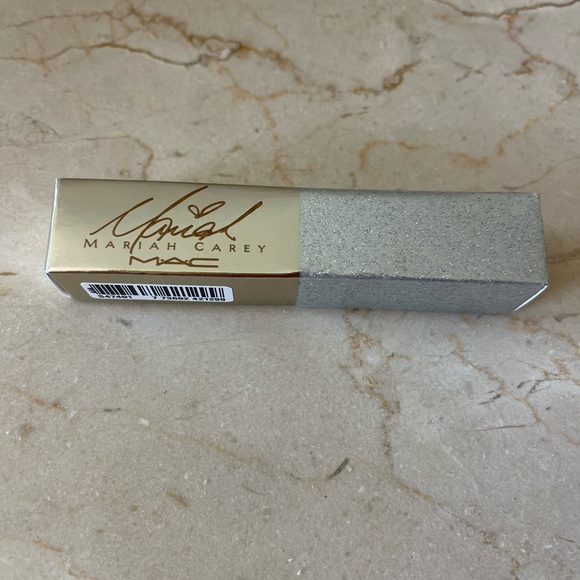 MAC Mariah Carey Lipglass - it’s just like honey - Picture 11 of 12